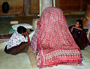 Patola used as shroud on Sumba